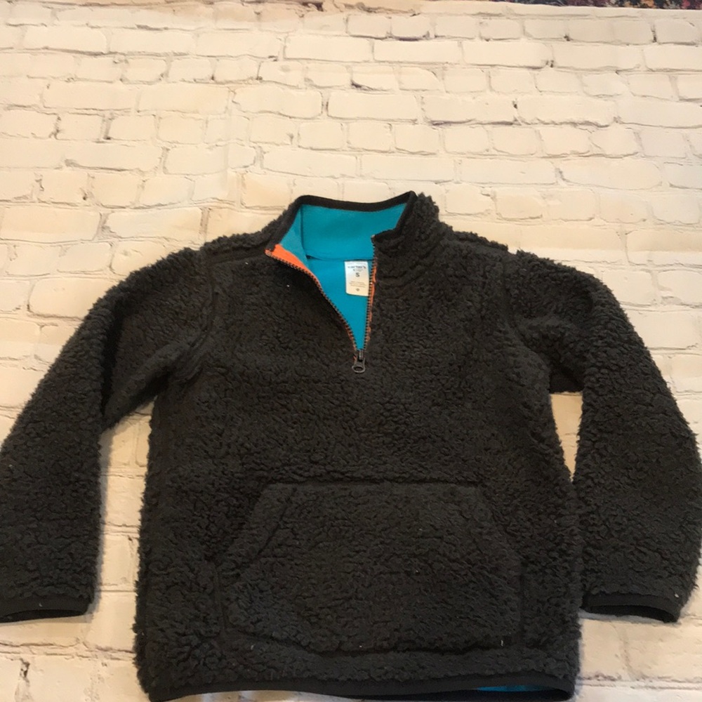 Carters kids fleece. Grey. Sz 5. Gently used.